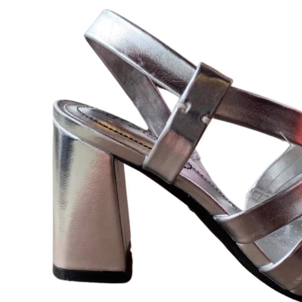 LifeStride Silver Strappy  Slingback Block Heels New 9.5